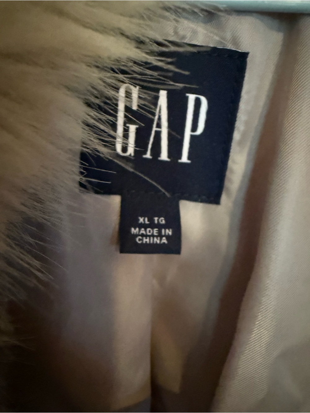 GAP Silver Faux Fur Coat with Satin Lining - Picture 3 of 9